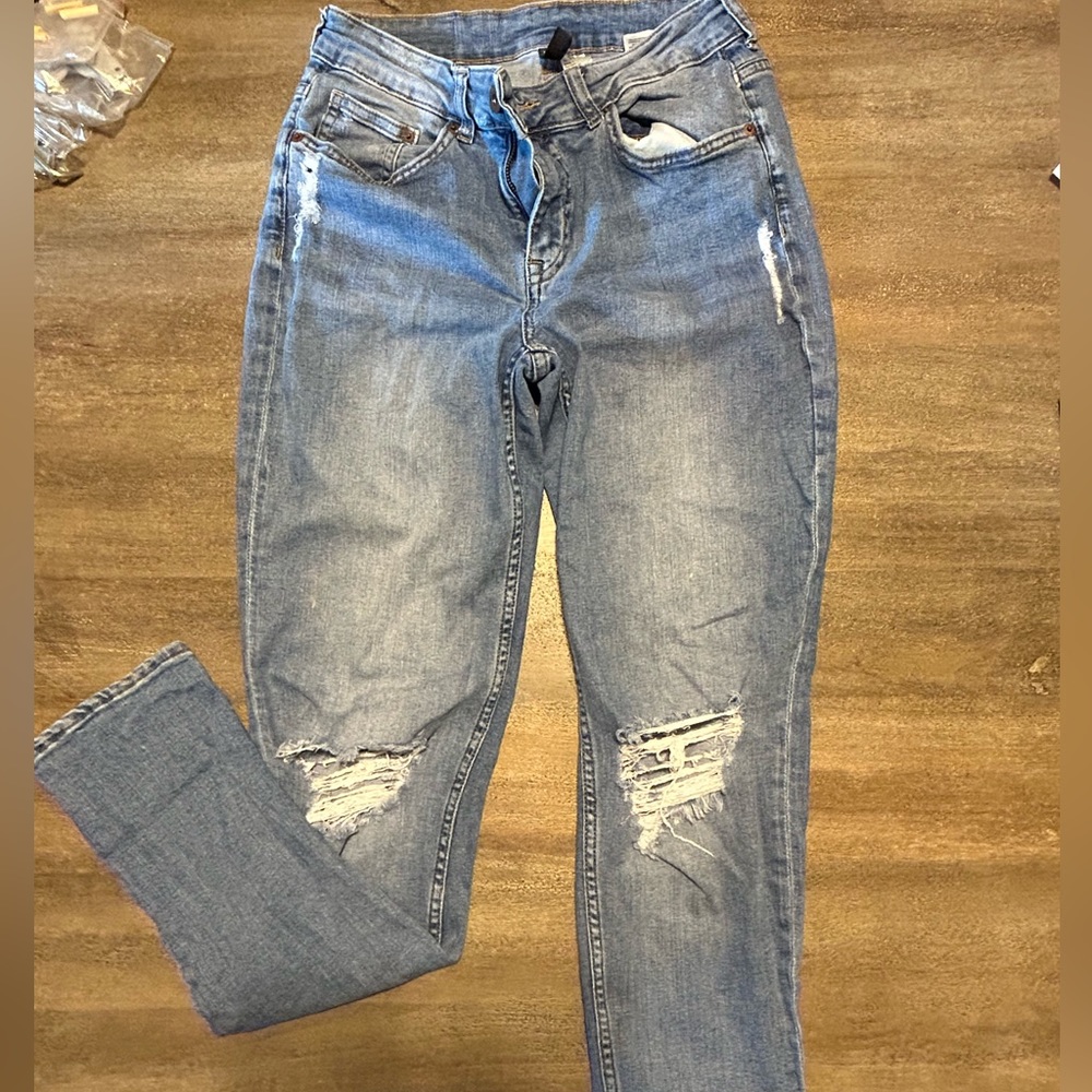 Ripped straight leg jeans